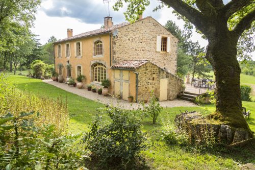 Renaud et sa maison rénovée dans le Vaucluse
