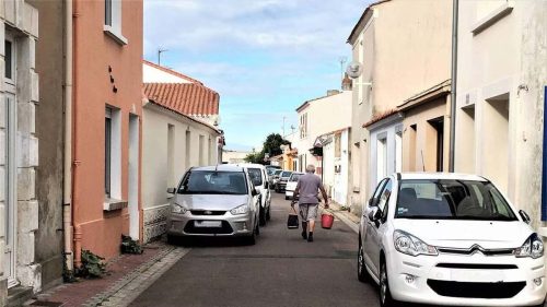 Que faire si votre voisin se gare devant chez vous ?