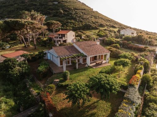 Patrick Fiori et sa maison face à la mer près d’Ajaccio en Corse