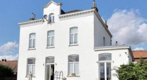 La villa démesurée de Gérard Depardieu