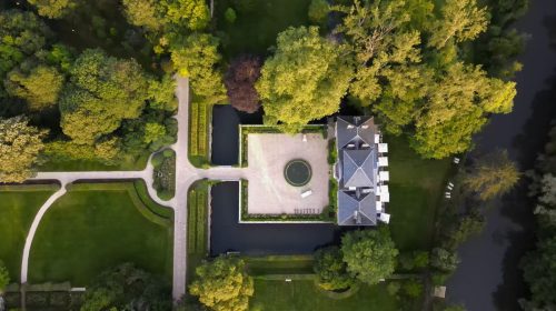 intérieur du château de Catherine Deneuve